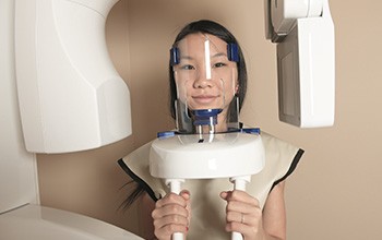 Woman receiving 3D cone beam scans